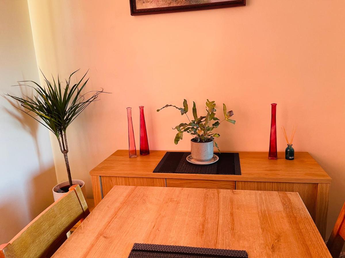 St Ives, King Bed Cosy Home, Parking, Fast Wi Fi St Ives  Dış mekan fotoğraf